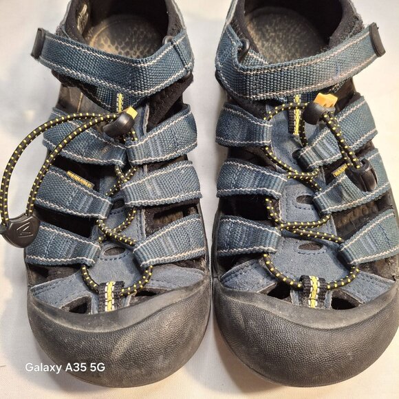 Keen Mens Newport H2 Sandals Size 5 Blue/Black With Yellow Accents Waterproof & - Picture 2 of 9